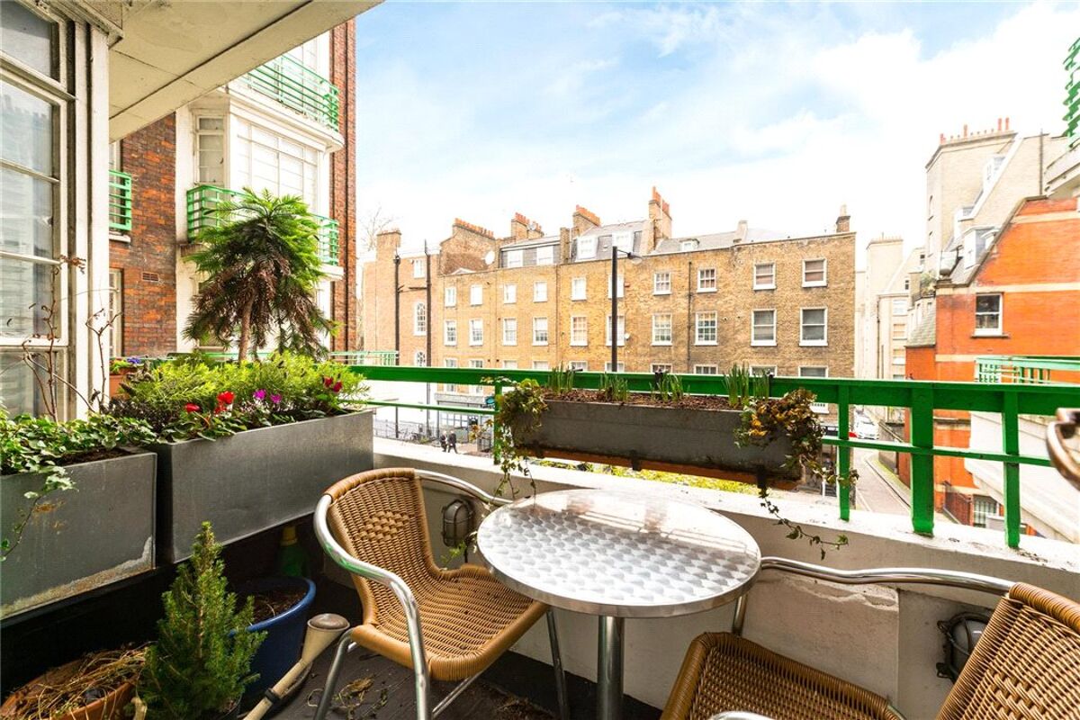 flat for sale in Dorset House, Gloucester Place, Marylebone, London