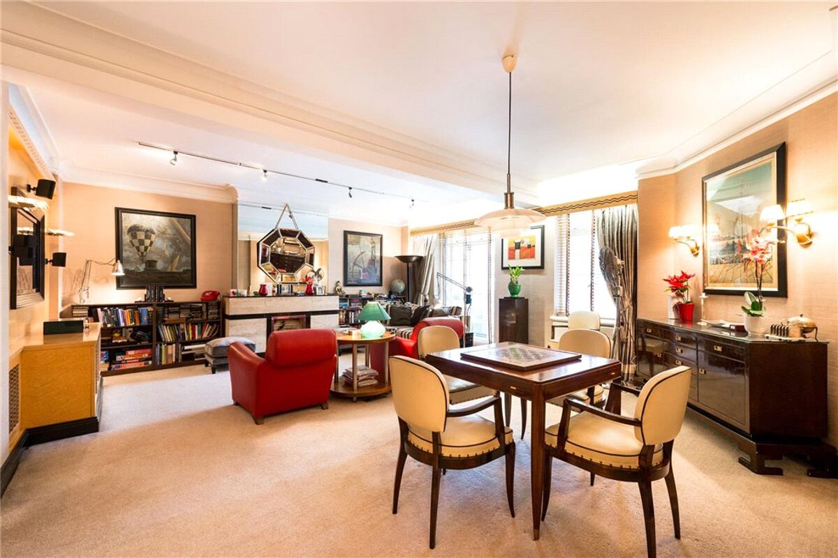 flat for sale in Dorset House, Gloucester Place, Marylebone, London