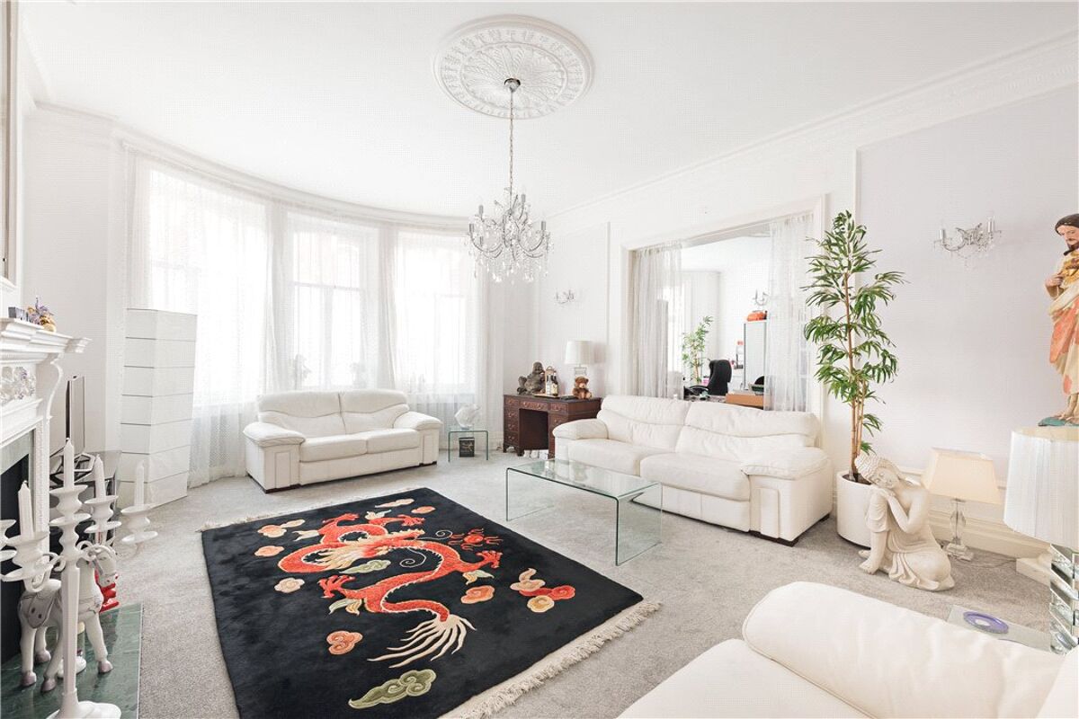 flat for sale in Hyde Park Mansions, Cabbell Street, Marylebone, London