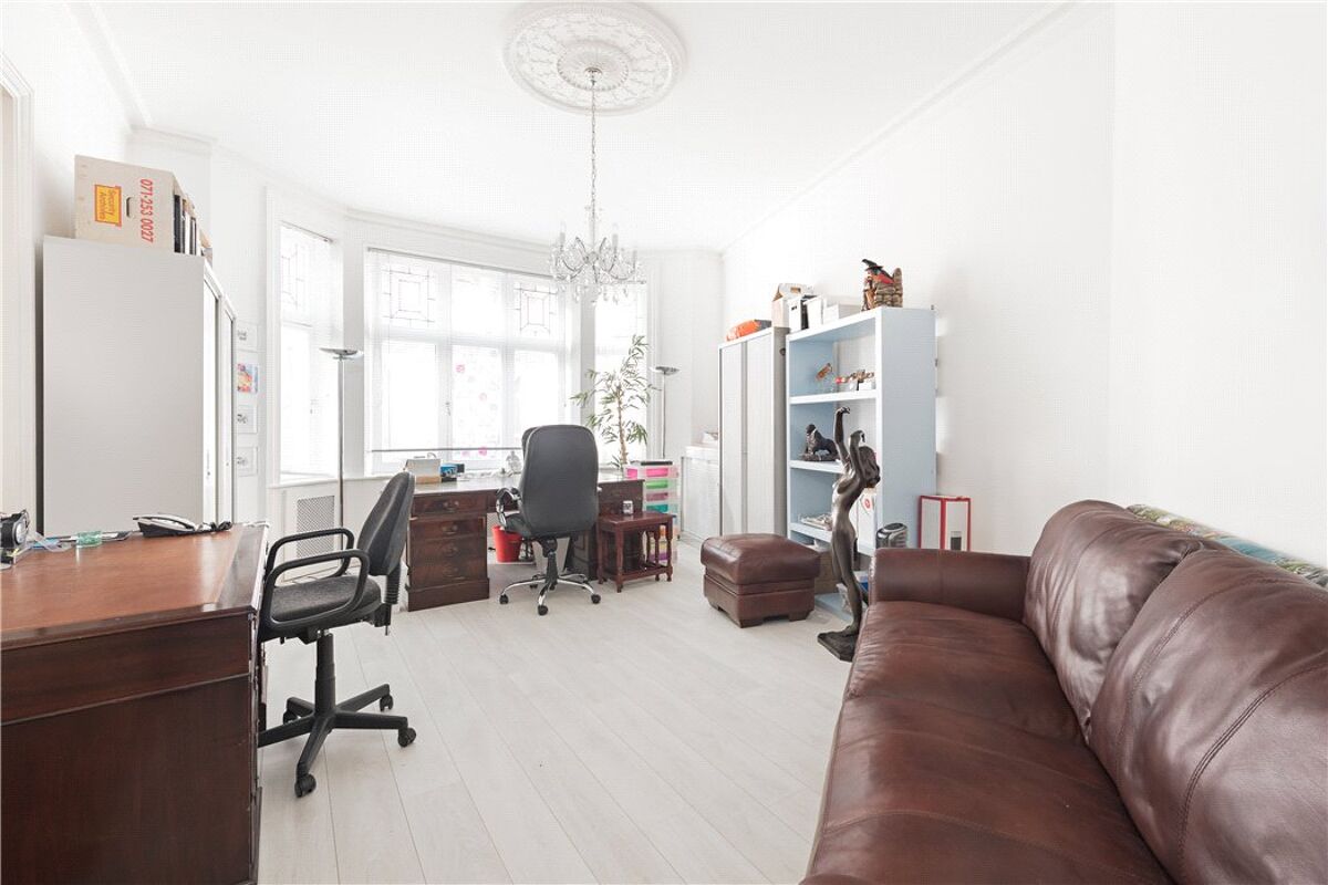 flat for sale in Hyde Park Mansions, Cabbell Street, Marylebone, London