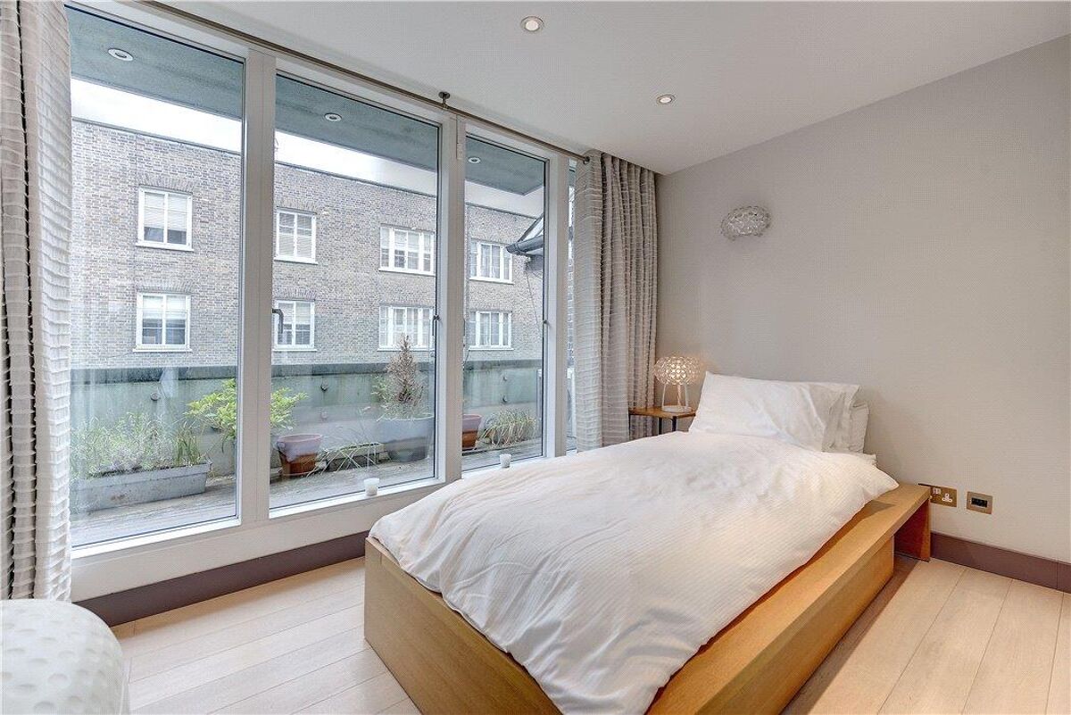 house for sale in Bryanston Mews West, Marylebone, London, W1H