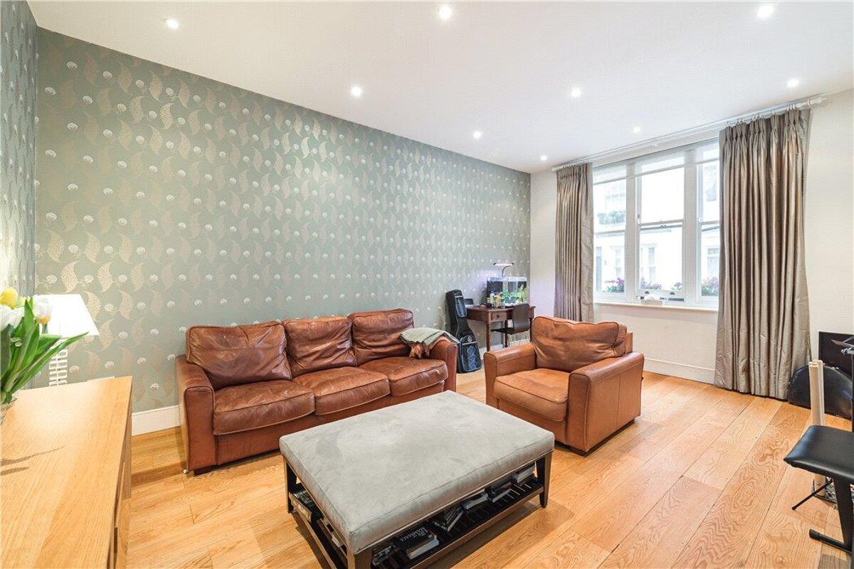 house for sale in Gloucester Place Mews, Marylebone, London, W1U