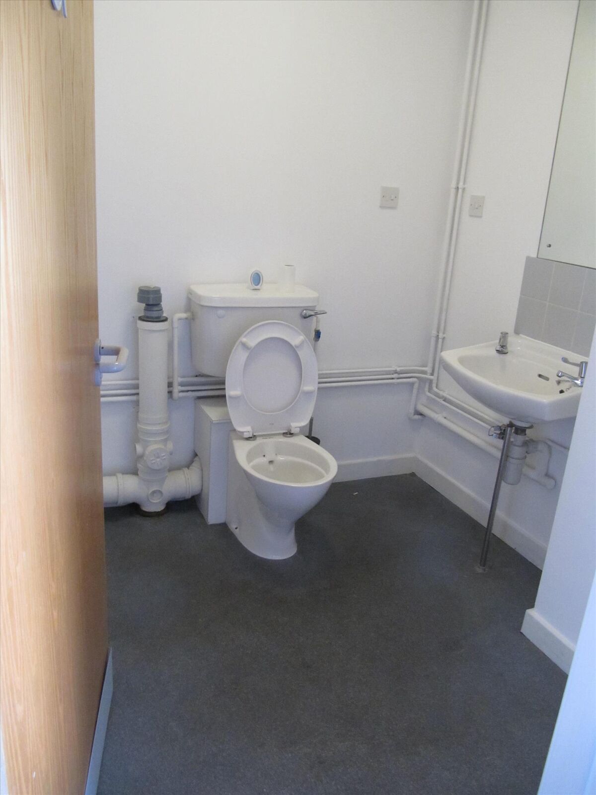 Industrial/Distribution to rent in South Nelson Industrial Estate, South Nelson Road