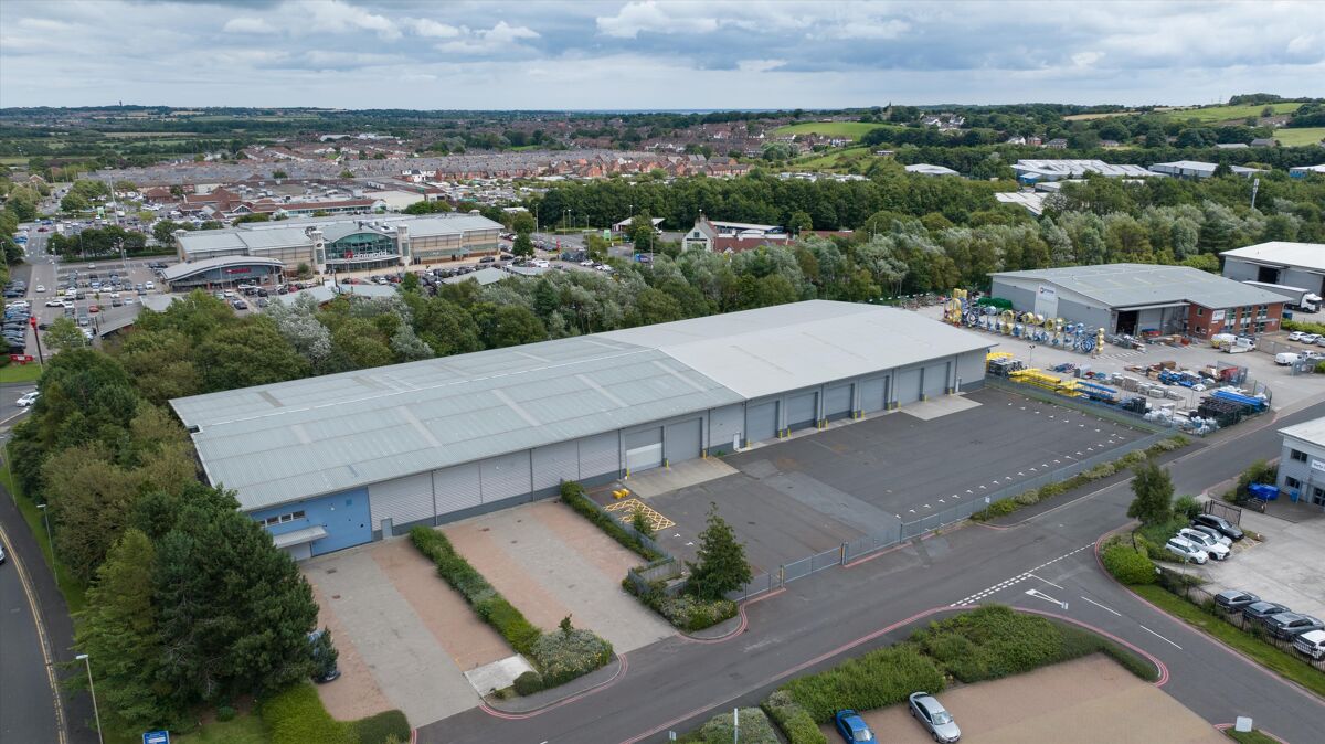 Immediately Available - High Spec Logistics / Manufacturing Facility