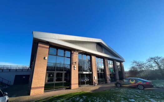 Picture of 2,033 - 10,566 sqft Office Hylton Park, for rent.