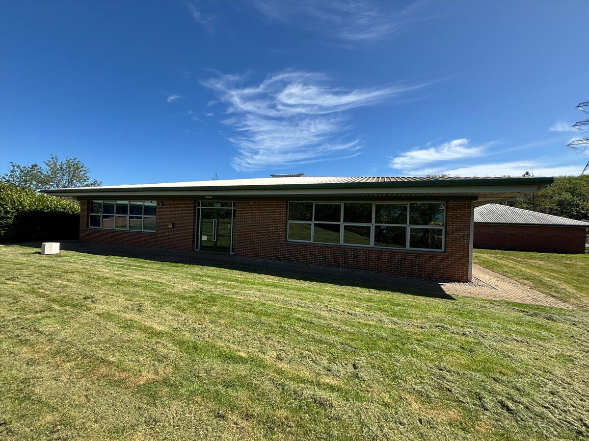 Self-Contained Office On the Port of Tyne