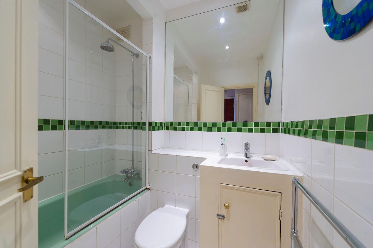 flat for sale in Arundel Gardens, London, W11 NGH012060239 Knight Frank