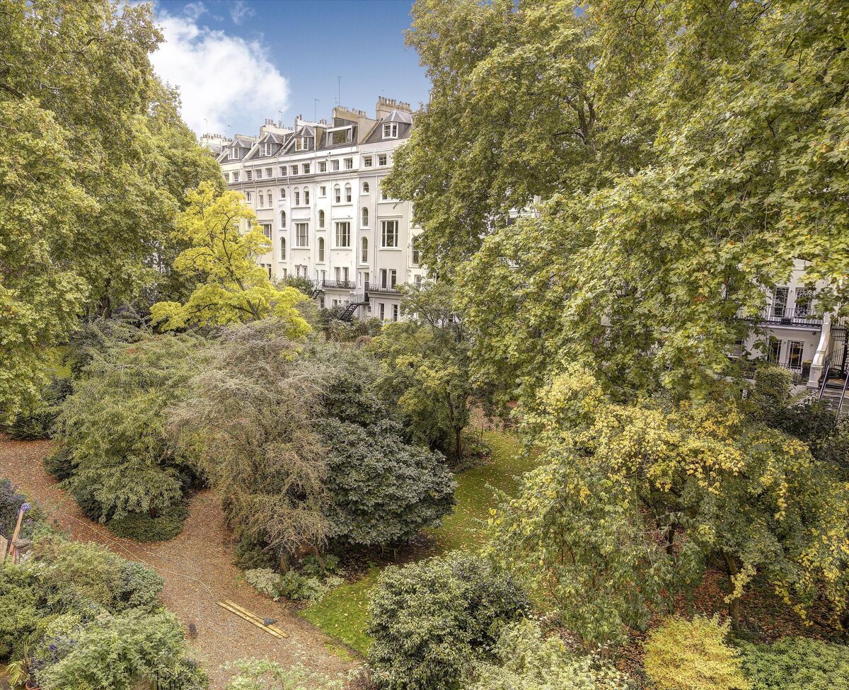 flat for sale in Arundel Gardens, London, W11 NGH012060239 Knight Frank