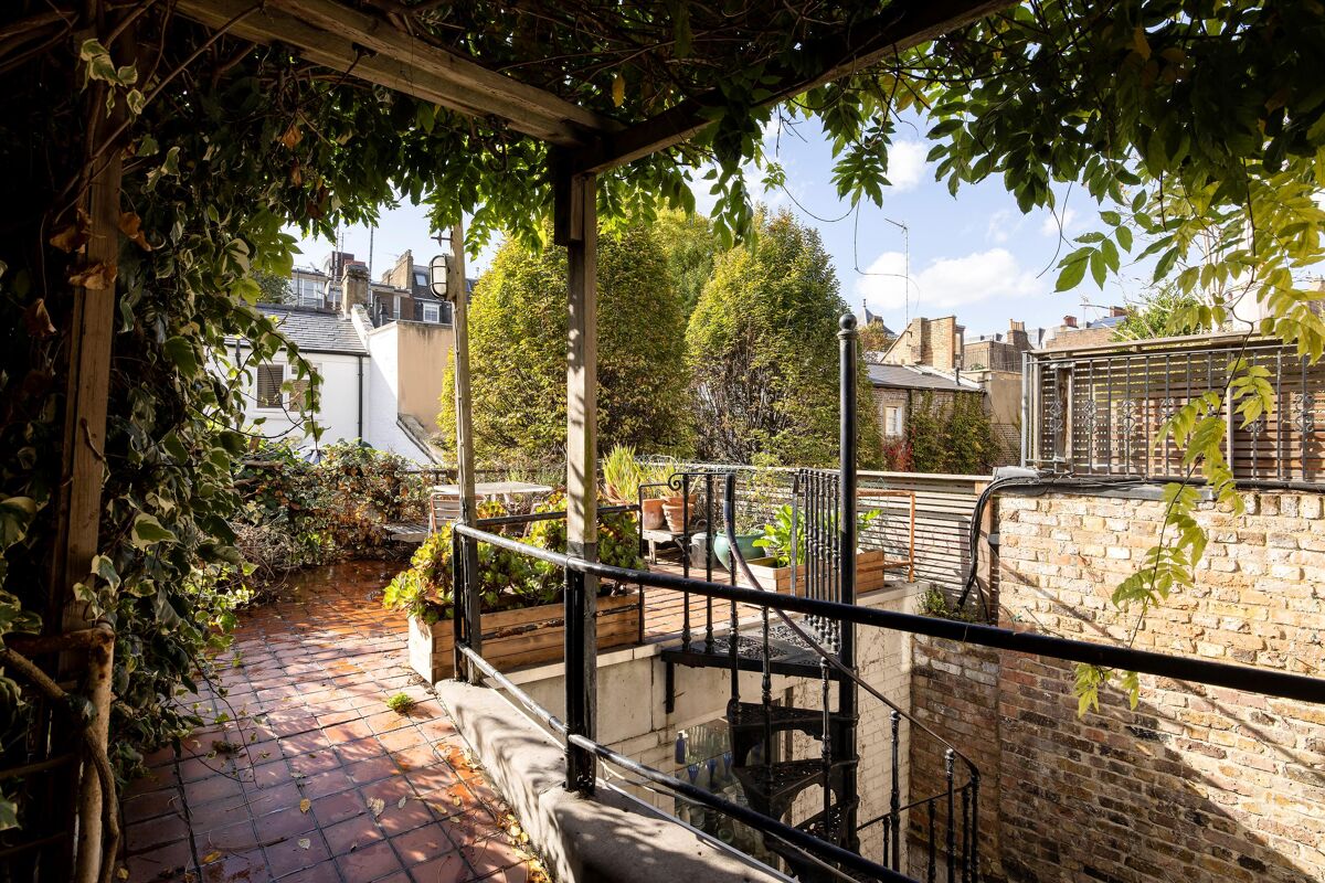 house for sale in Chepstow Crescent, London, W11 NGH012136538