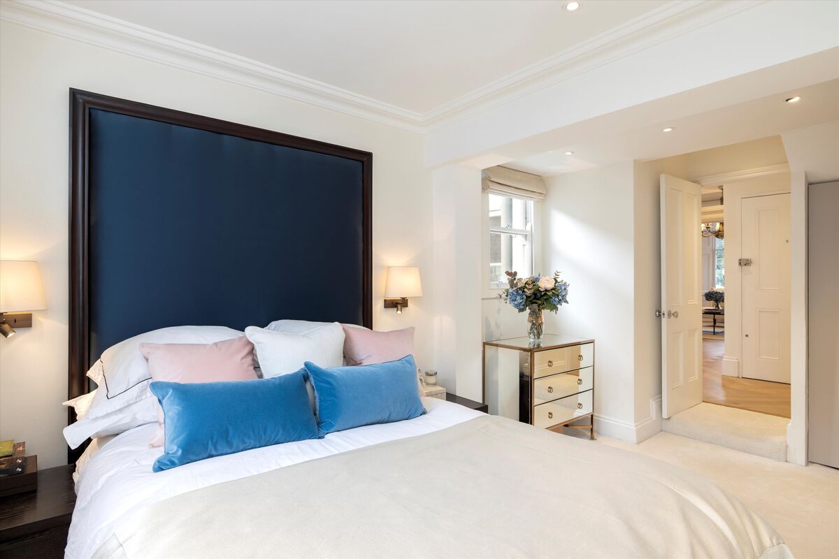 flat for sale in Westbourne Gardens, London, W2 NGH012156358 Knight