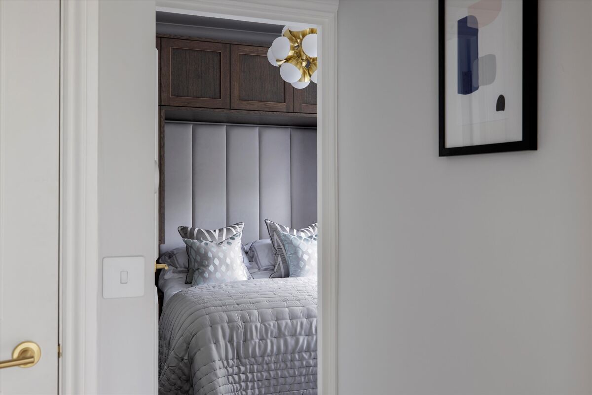 flat for sale in Blenheim Crescent, Notting Hill, London, W11