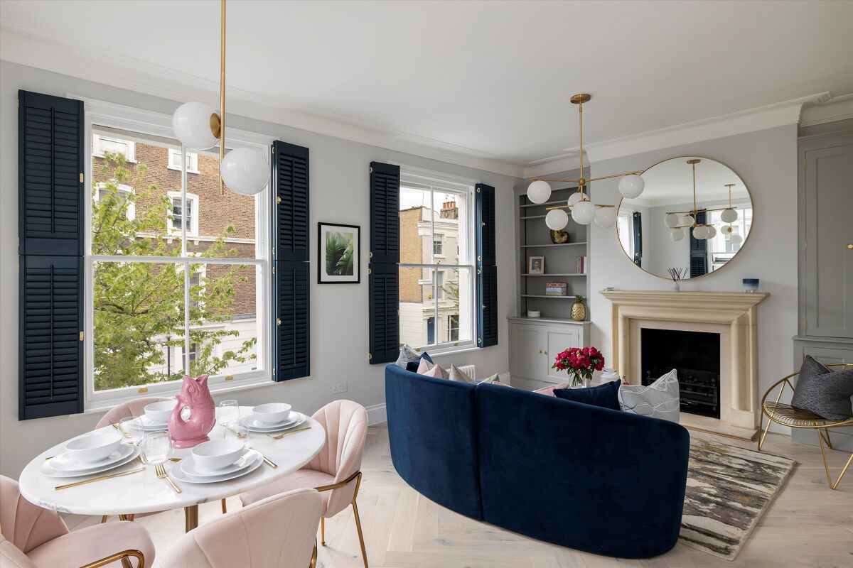 flat for sale in Blenheim Crescent, Notting Hill, London, W11