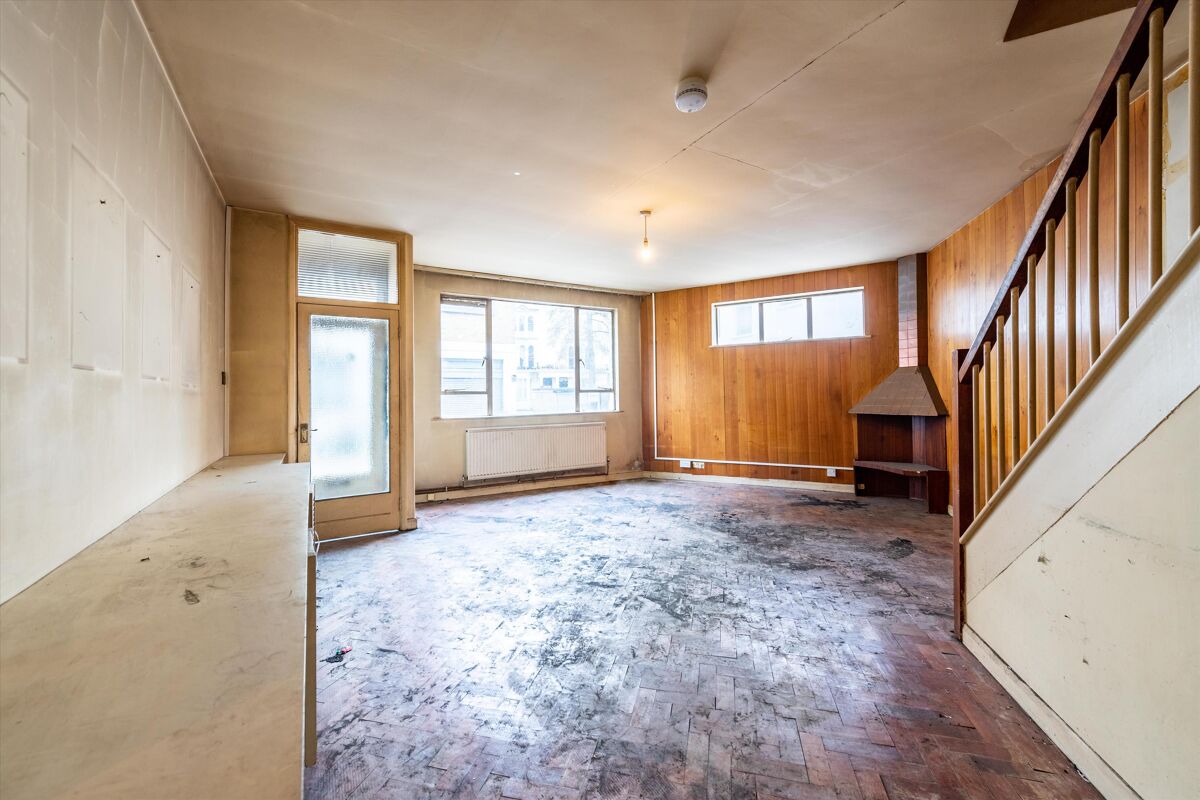 house for sale in Queens Mews, London, W2 NGH012176880 Knight Frank