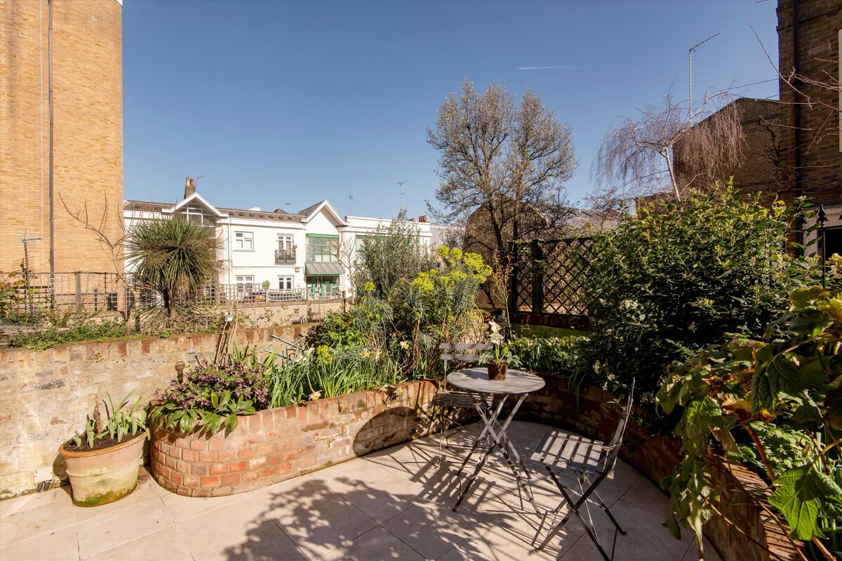 house for sale in Denbigh Road, Notting Hill, London, W11