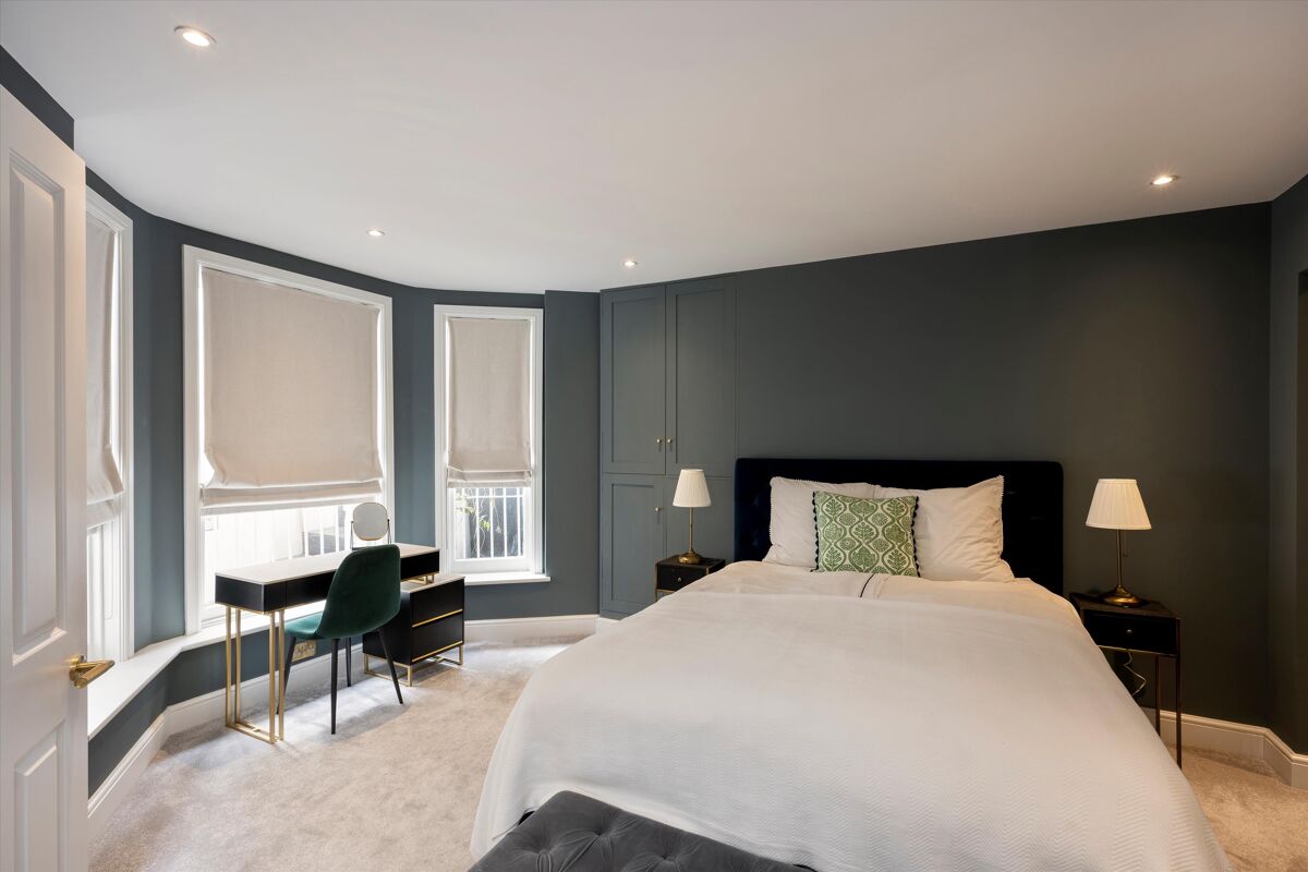 flat for sale in Colville Terrace, Notting Hill, London, W11