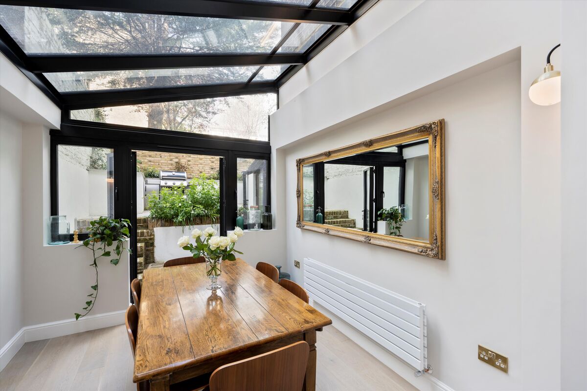 flat for sale in Colville Terrace, Notting Hill, London, W11