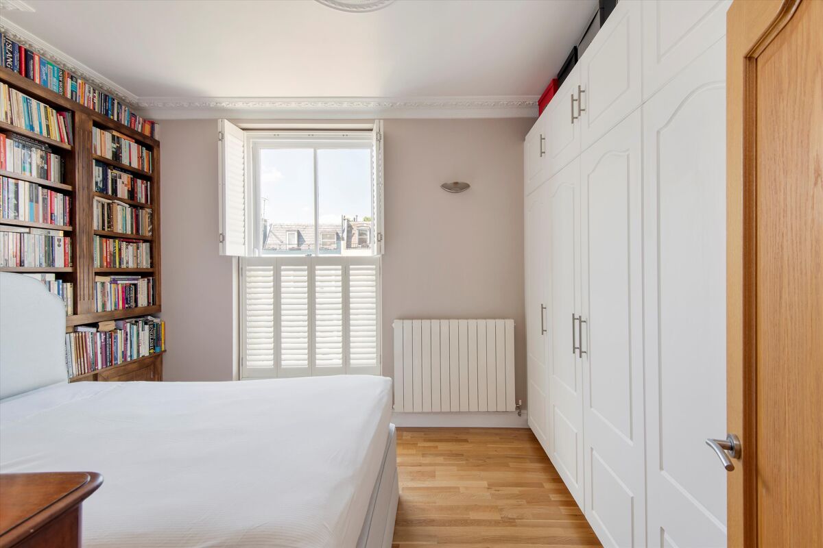 flat for sale in Elgin Crescent, London, W11 NGH012395450 Knight Frank