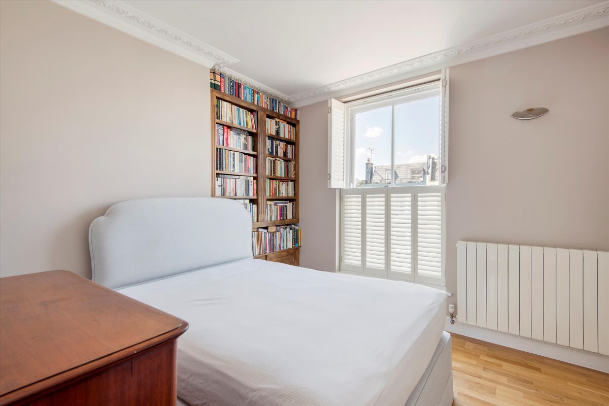 flat for sale in Elgin Crescent, London, W11 NGH012395450 Knight Frank