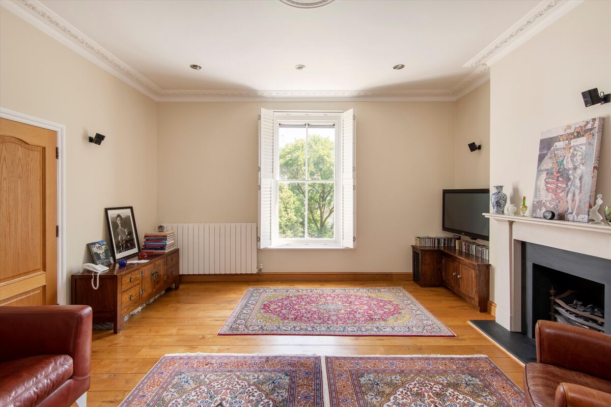 flat for sale in Elgin Crescent, London, W11 NGH012395450 Knight Frank