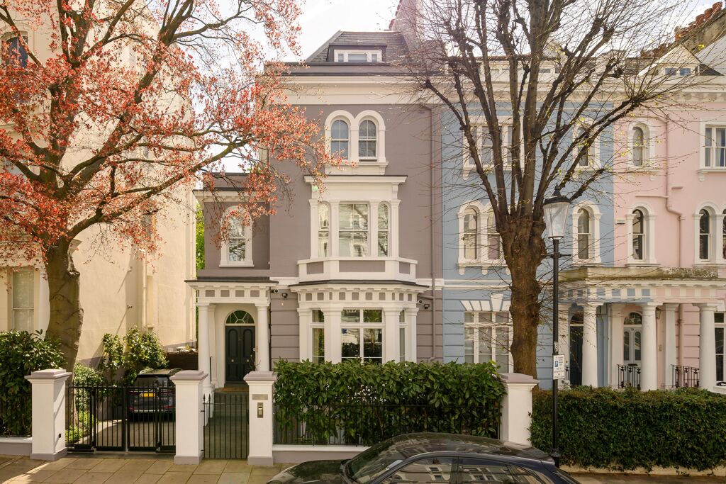 Image of Elgin Crescent, London, W11