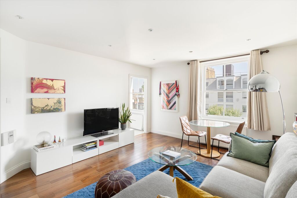 Image of Pembridge Crescent, London, W11