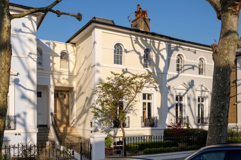 Image of Addison Avenue, Holland Park, London, W11