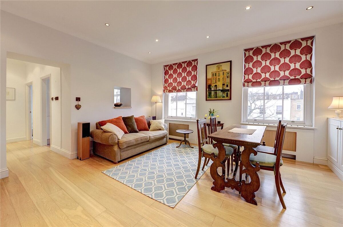 flat for sale in Chepstow Crescent, Notting Hill, London, W11