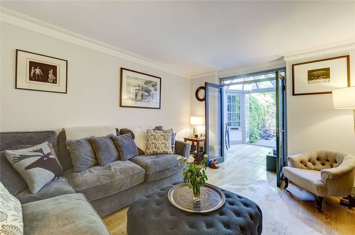 flat for sale in Westbourne Park Road, Notting Hill, London, W11