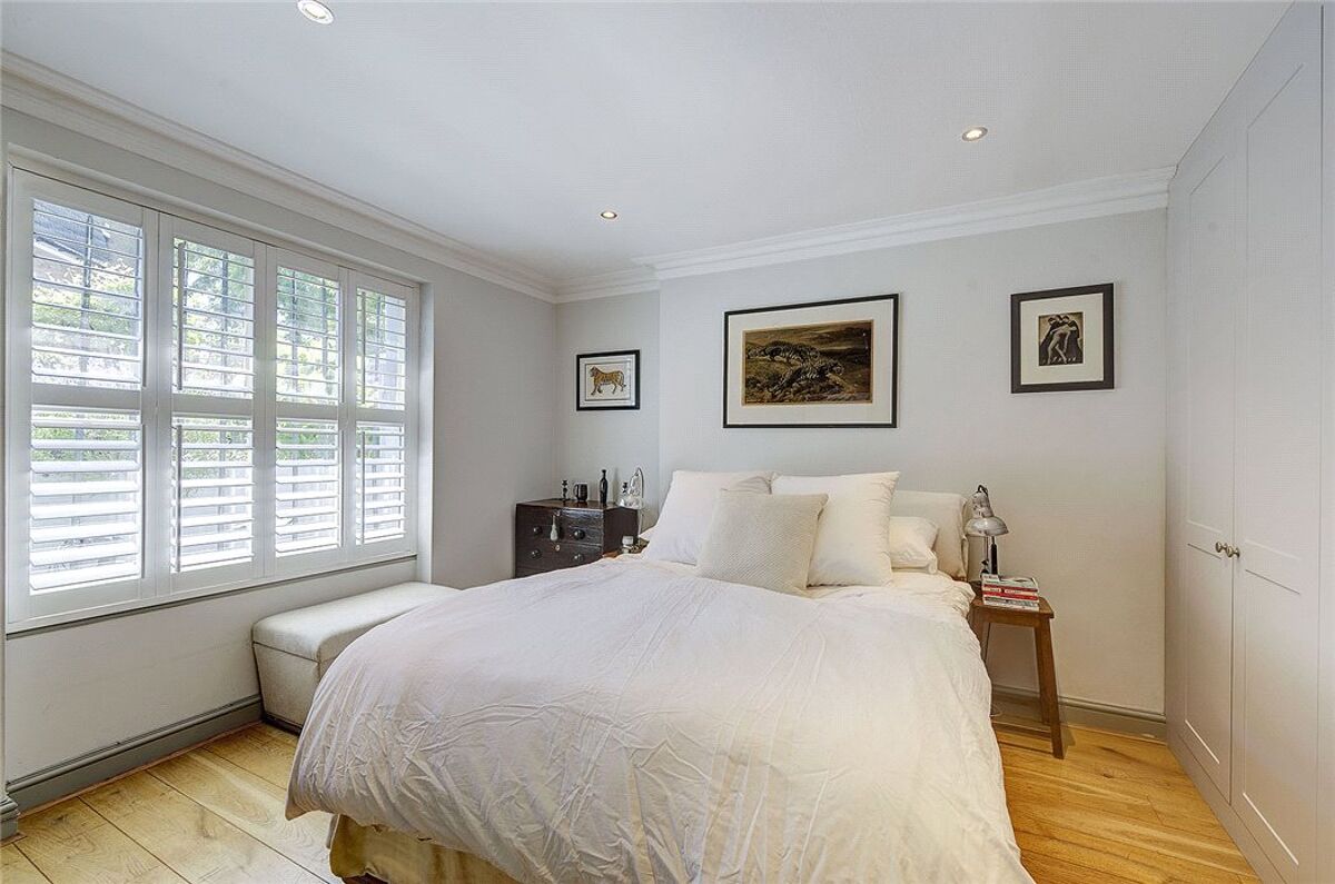 flat for sale in Westbourne Park Road, Notting Hill, London, W11
