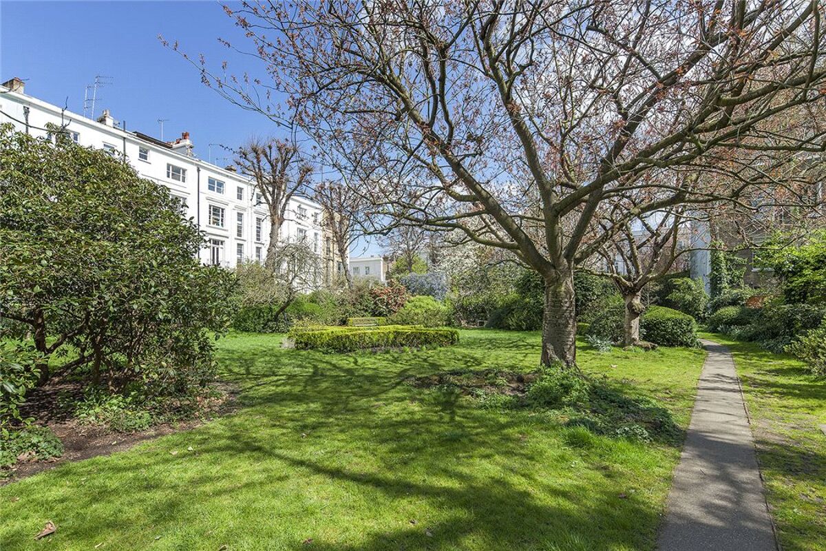 house for sale in Arundel Gardens, Notting Hill, London, W11
