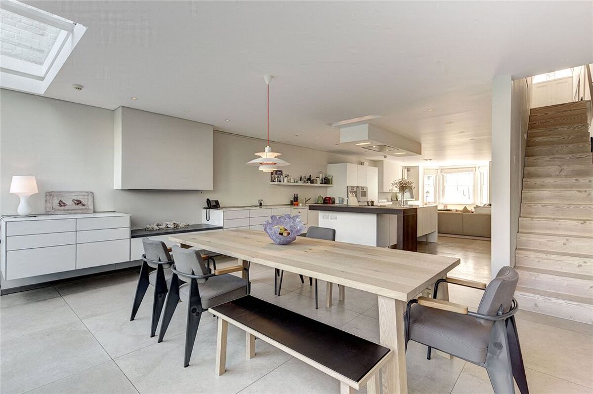 house for sale in Arundel Gardens, Notting Hill, London, W11