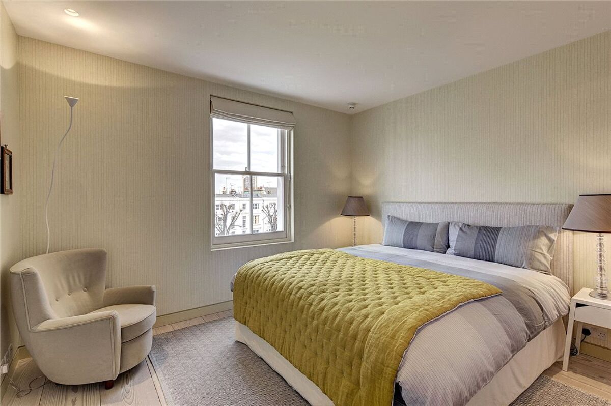 house for sale in Arundel Gardens, Notting Hill, London, W11