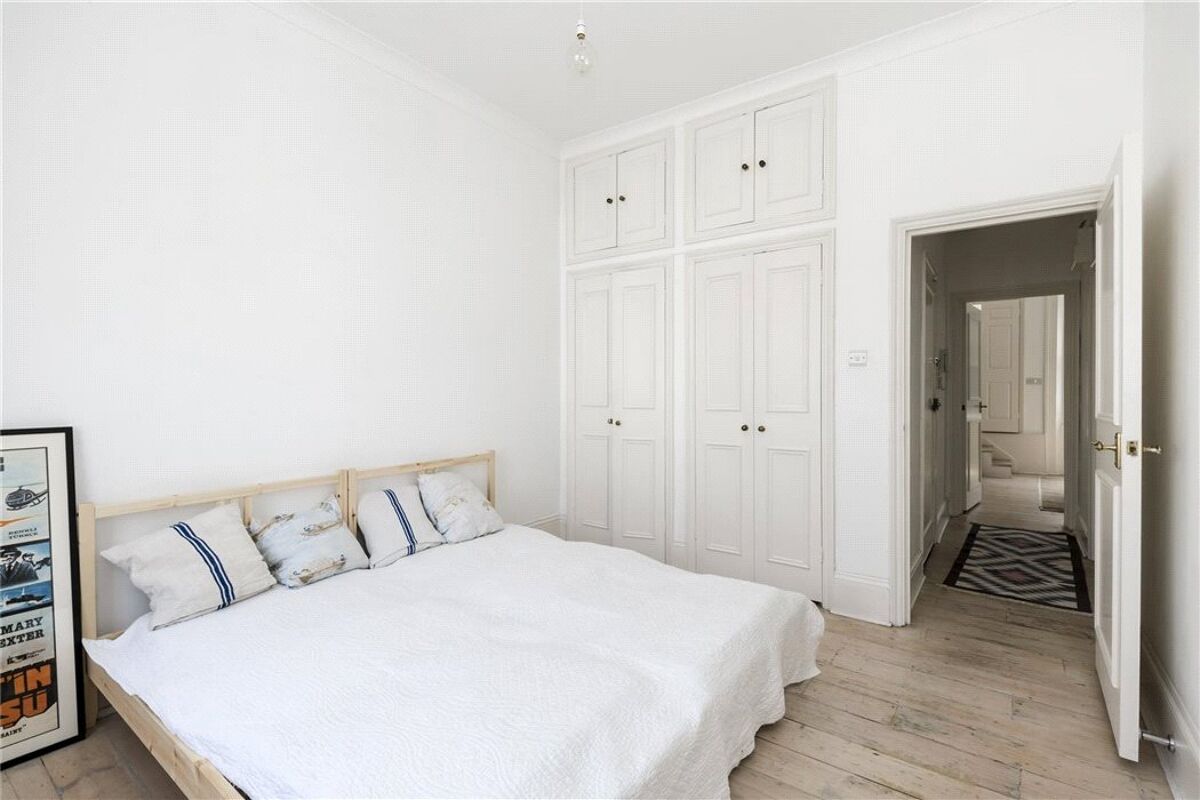 flat for sale in St. Stephens Gardens, Notting Hill, London, W2