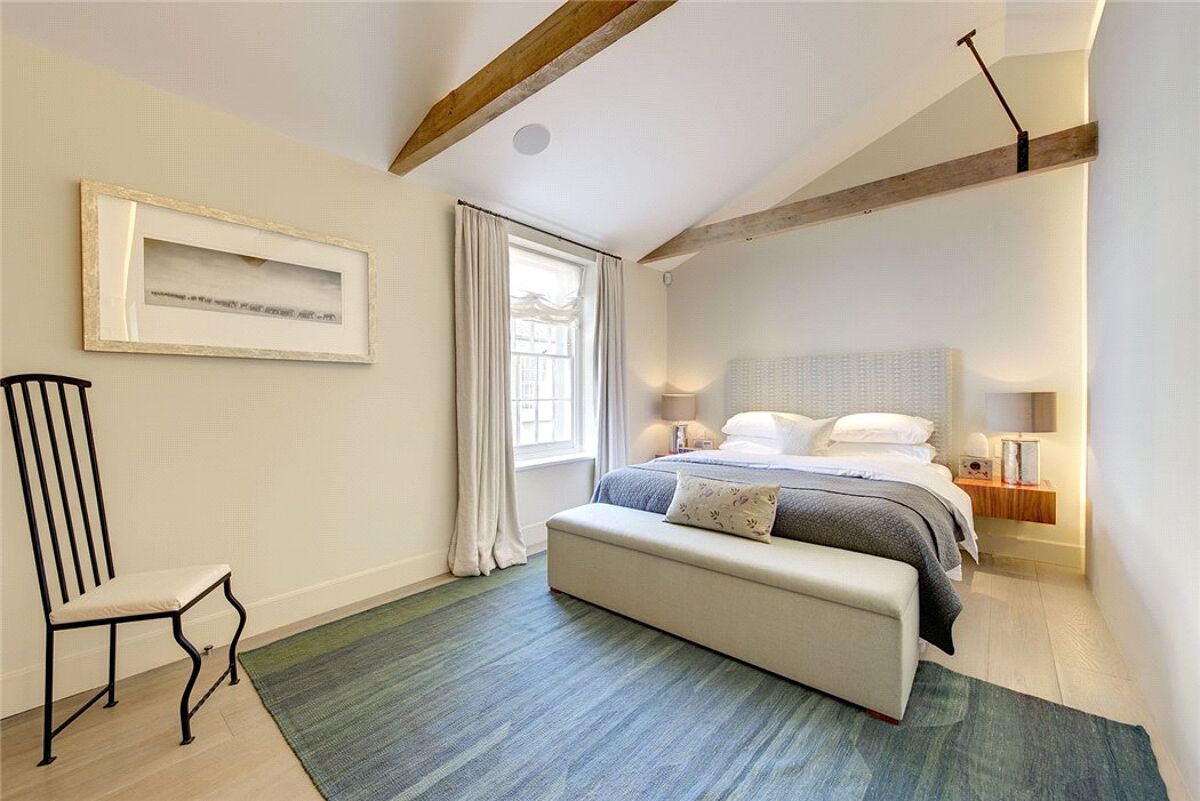 house for sale in Norland Place, Holland Park, Notting Hill, London
