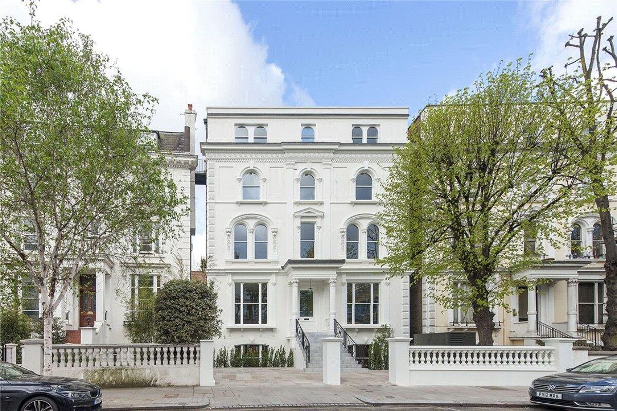 flat for sale in Pembridge Crescent, Notting Hill, London, W11