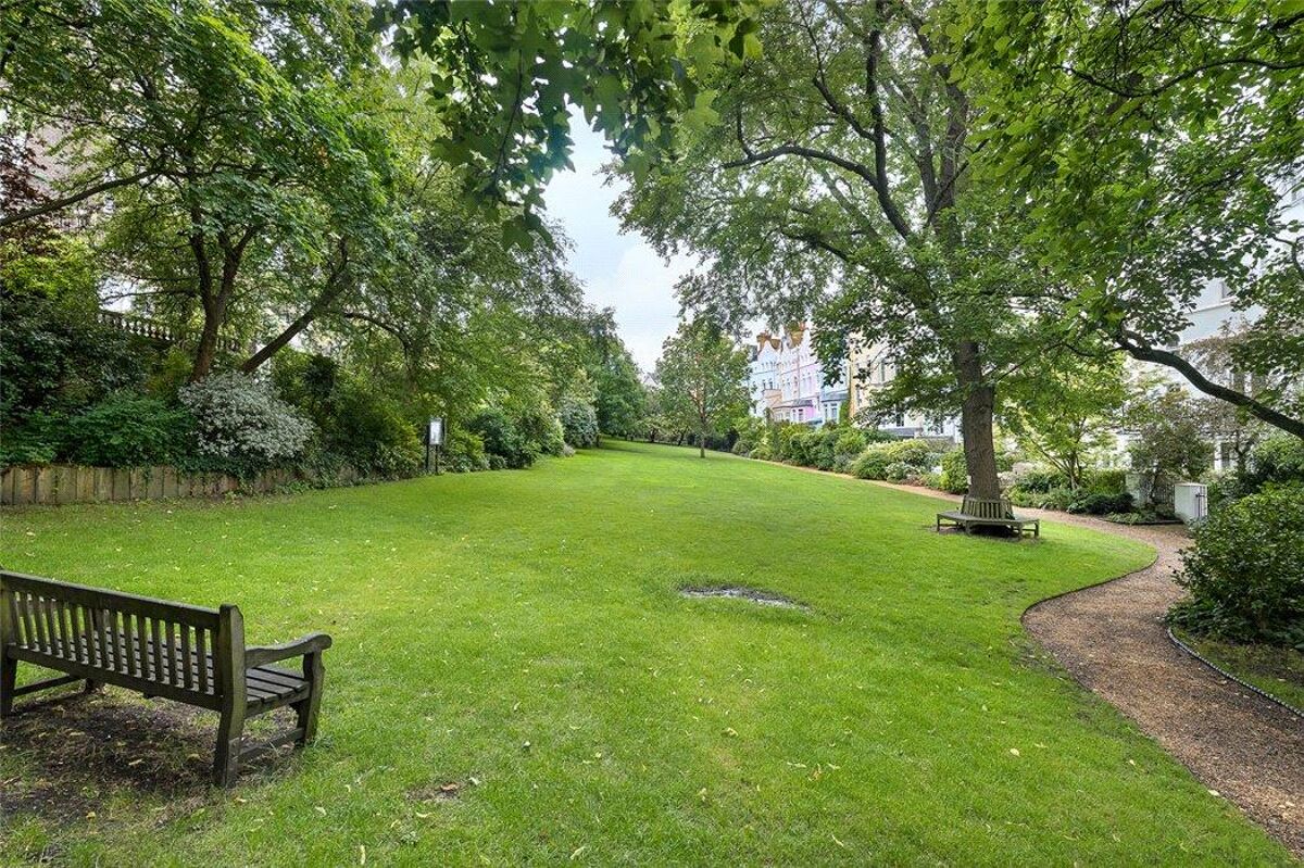 house for sale in Lansdowne Crescent, Notting Hill, London, W11