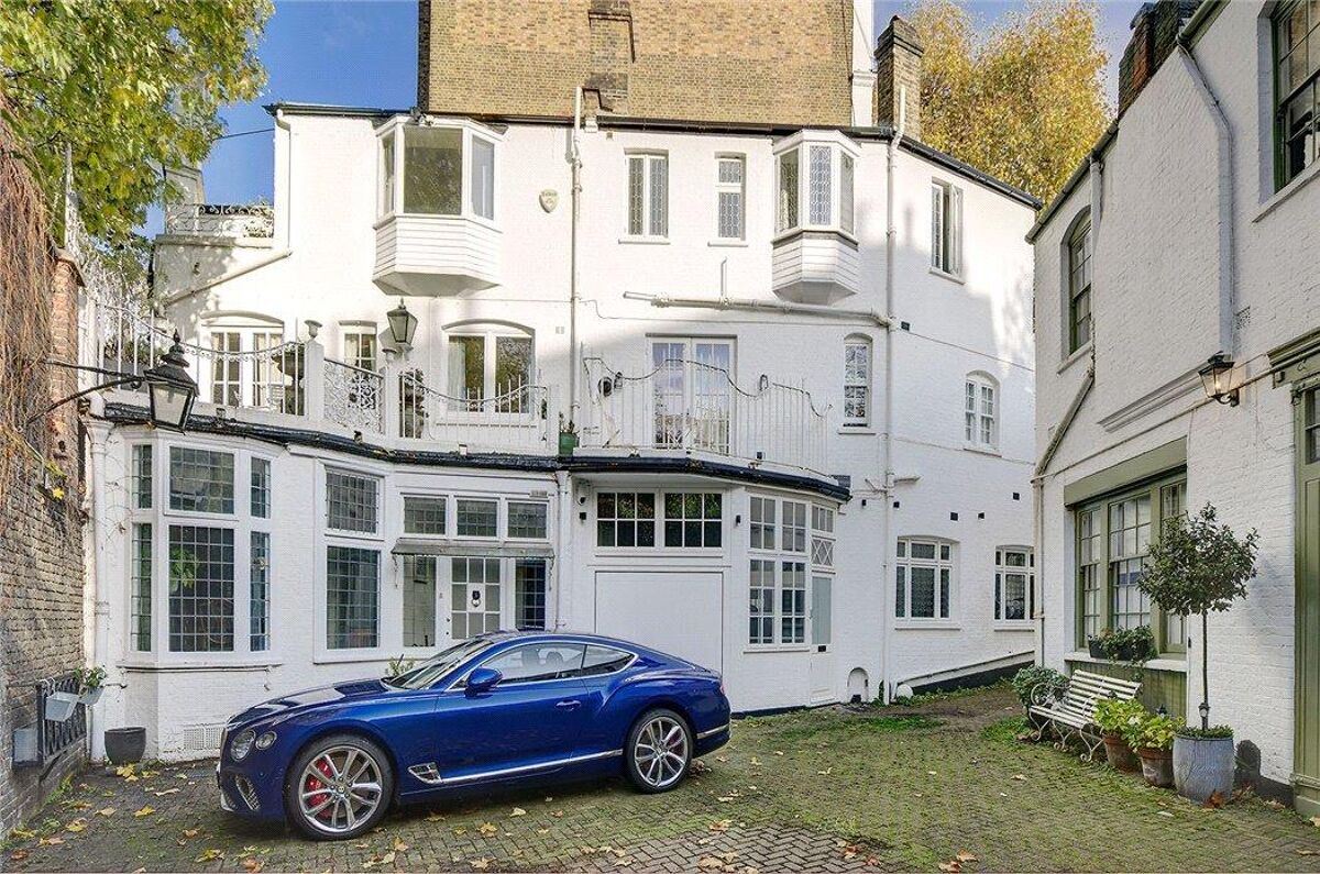 house for sale in Garden Mews, Notting Hill, London, W2 NGH190053
