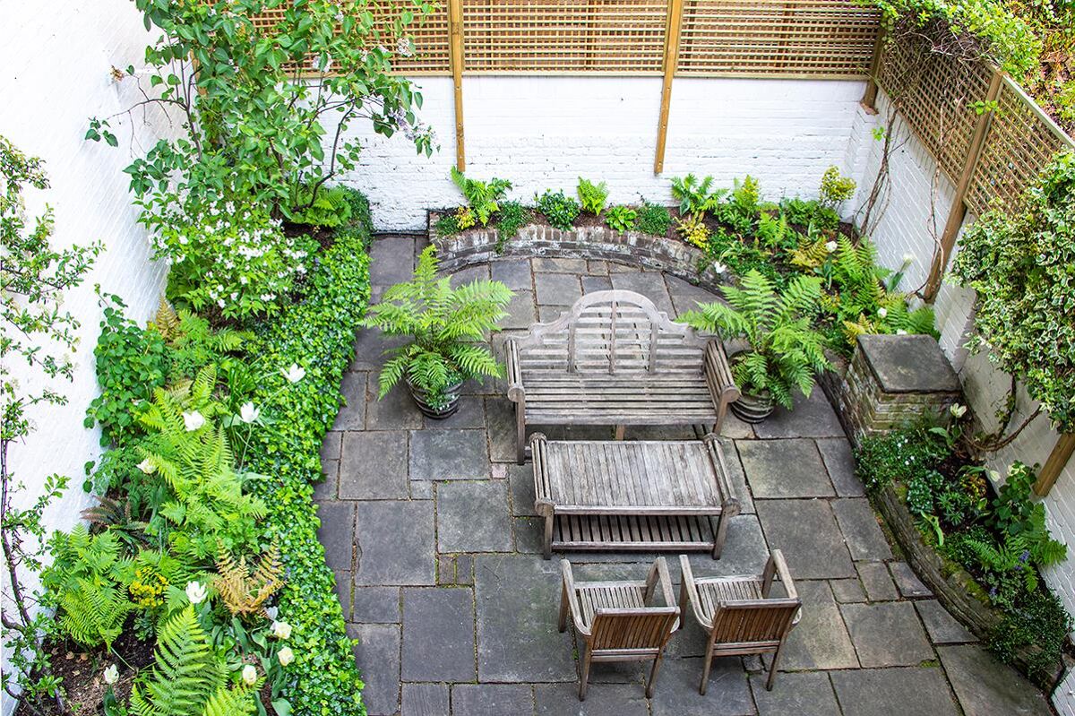 house for sale in Victoria Grove Mews, London, W2. NGH190100 Knight