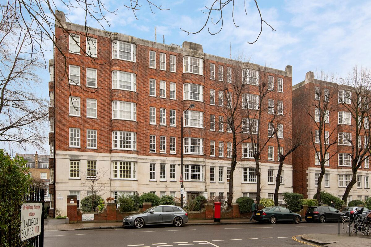 flat for sale in Buckingham Court, 48 Kensington Park Road, London, W11