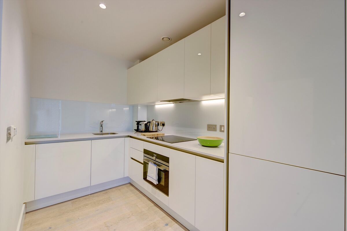 flat to rent in Nautilus House, 14 West Row, Notting Hill, London, W10 NHQ012052476 Knight Frank