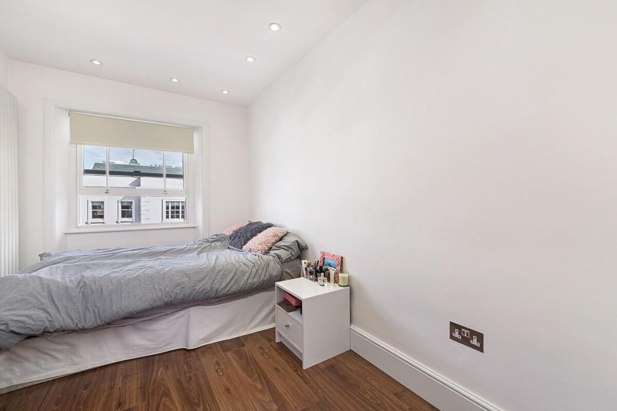 flat to rent in Westbourne Grove, Notting HIll, London, W11 NHQ012136849 Knight Frank