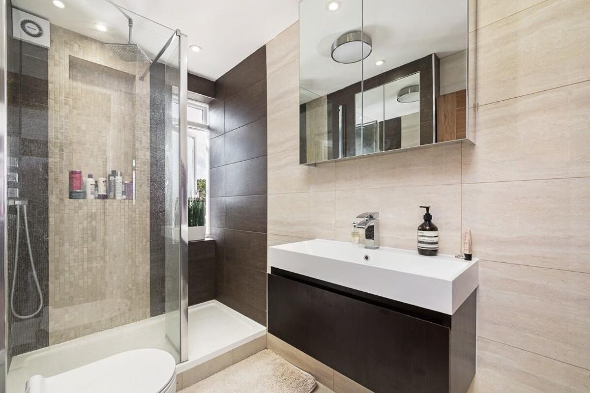 flat to rent in Westbourne Grove, Notting HIll, London, W11 NHQ012136849 Knight Frank