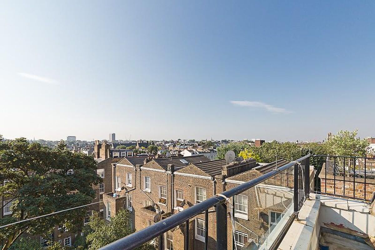 flat to rent in St Stephens Gardens, Notting Hill, London, W2