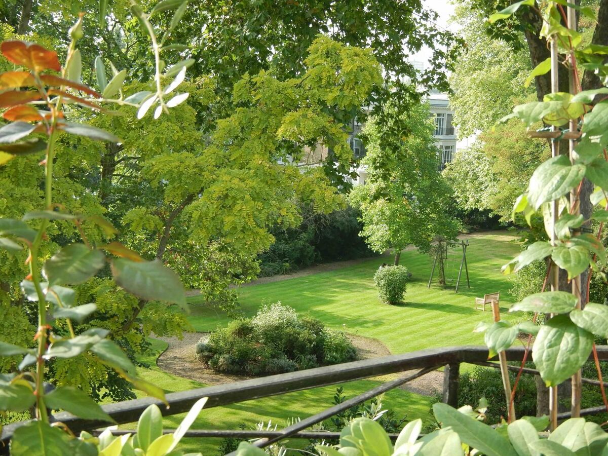 flat to rent in Lansdowne Road, London, W11 NHQ012199054 Knight Frank