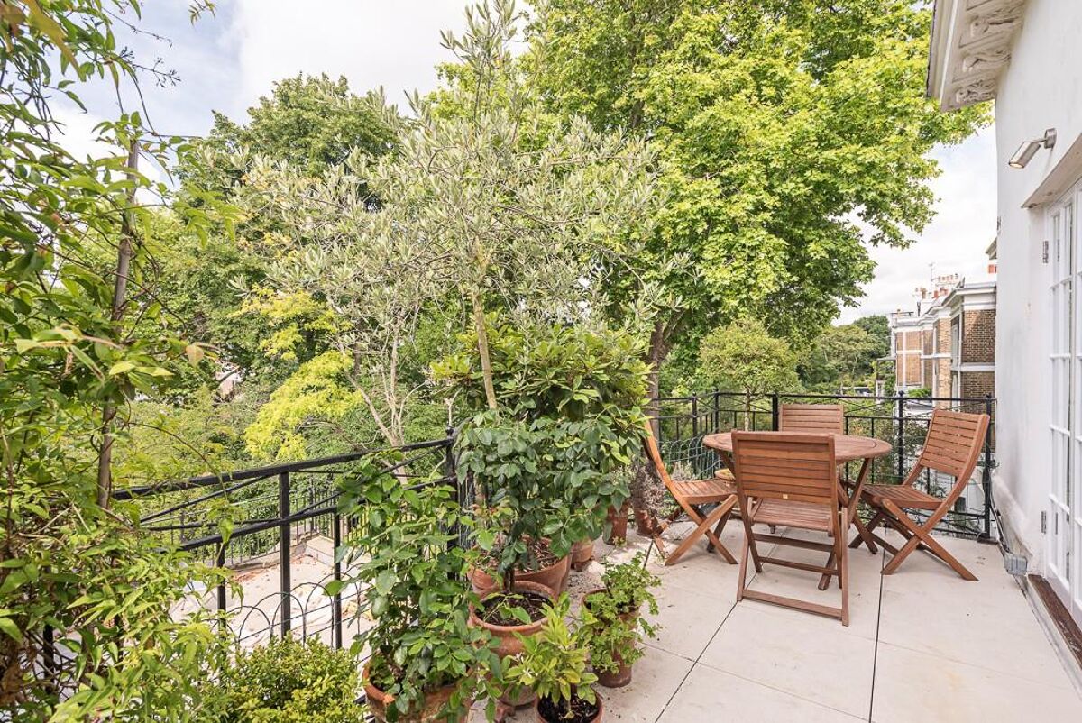 flat to rent in Lansdowne Road, London, W11 NHQ012199054 Knight Frank