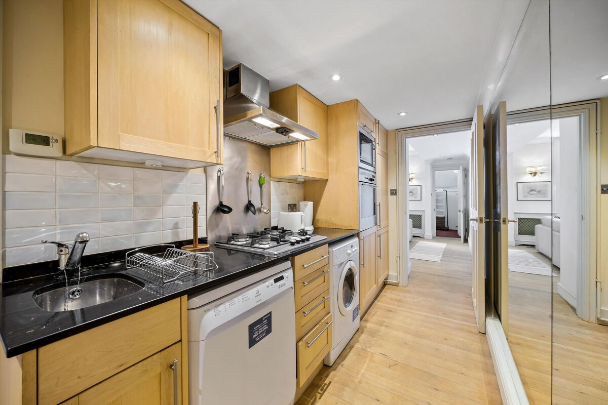 flat to rent in Kildare Terrace, Notting Hill, London, W2