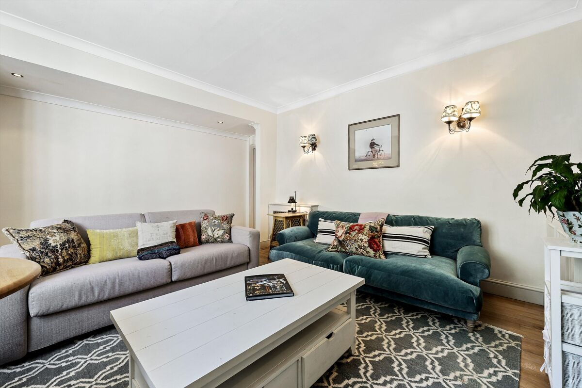 flat to rent in Kildare Terrace, Notting Hill, London, W2