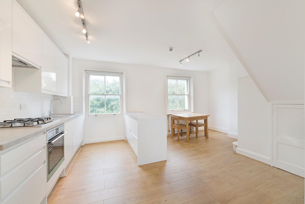 flat to rent in Tavistock Road, Notting Hill, London, W11