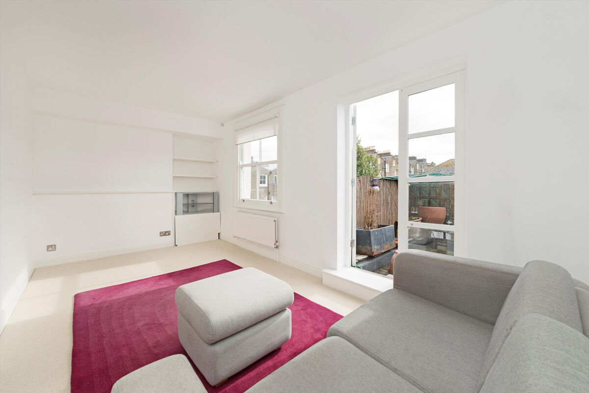 flat to rent in Tavistock Road, Notting Hill, London, W11