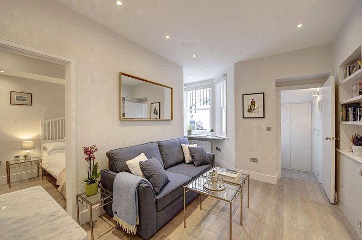 flat to rent in Ladbroke Road, Notting Hill, London, W11 NHQ012299910